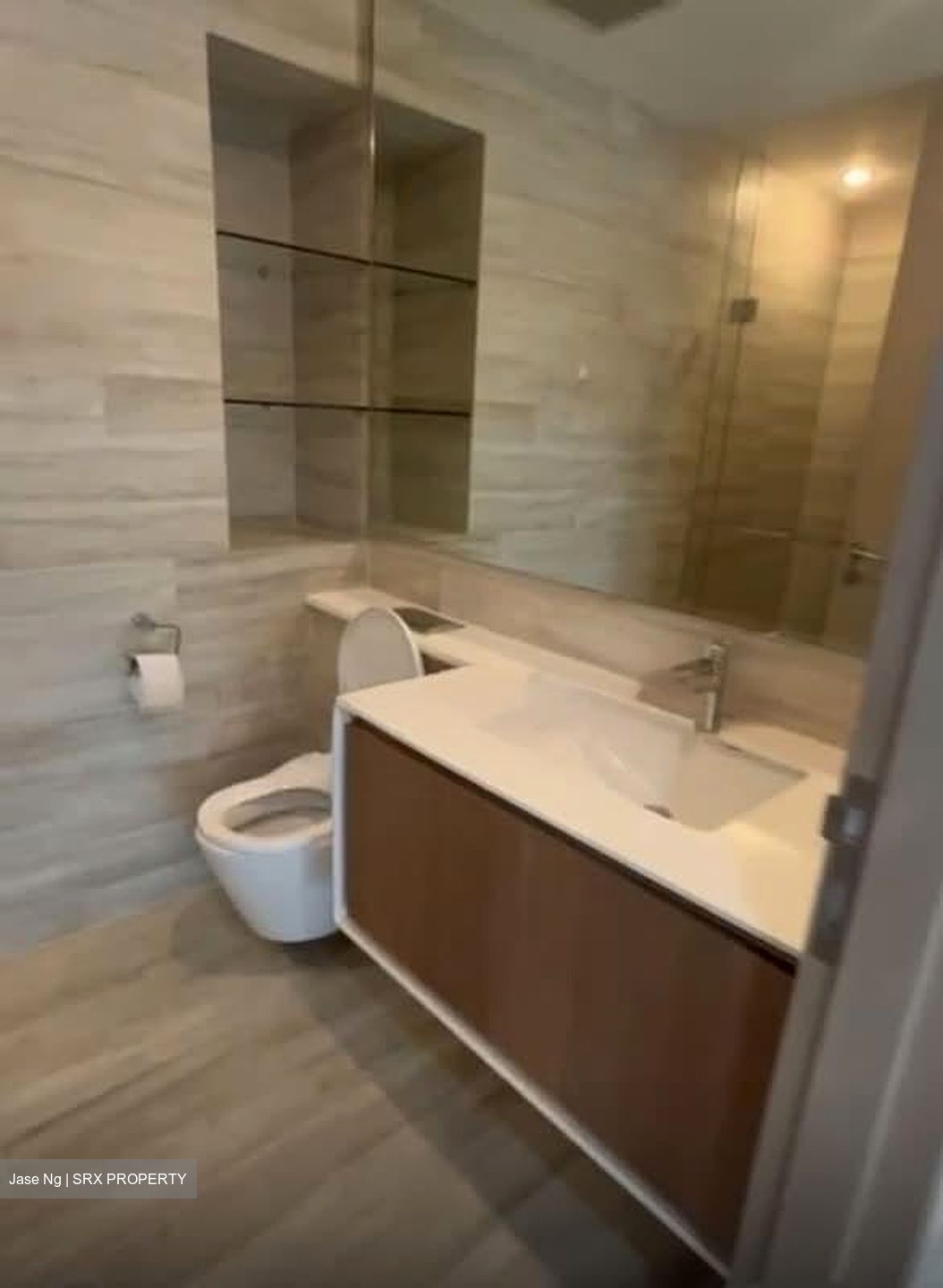J Gateway (D22), Condominium #590950281